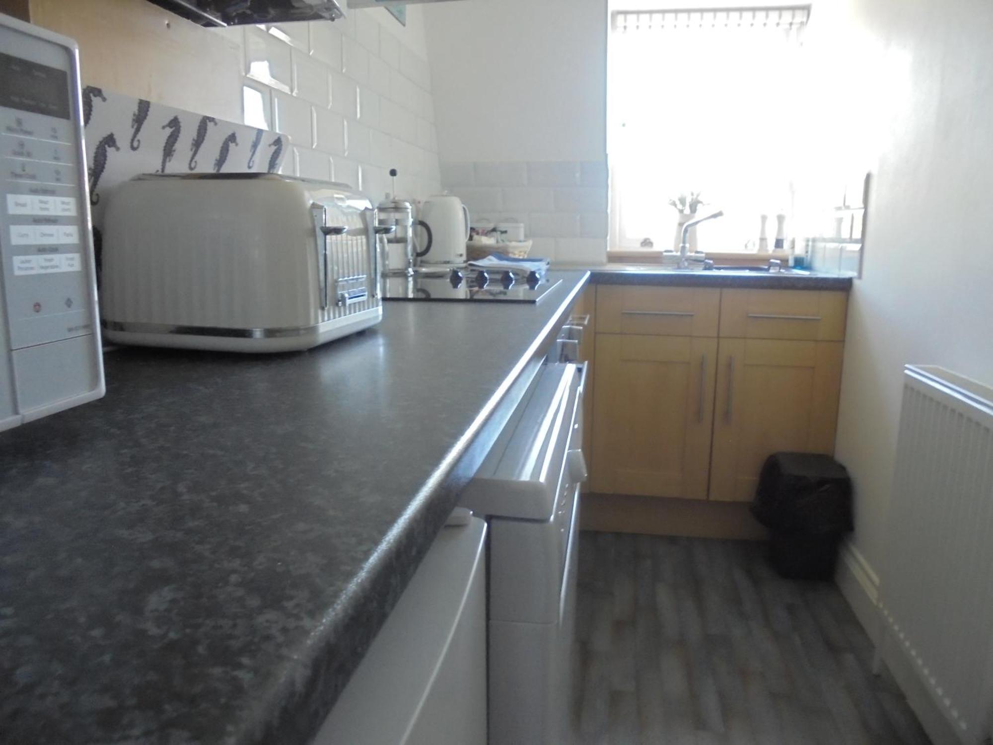 The Beach House Holiday Apartments Eastbourne Exterior foto